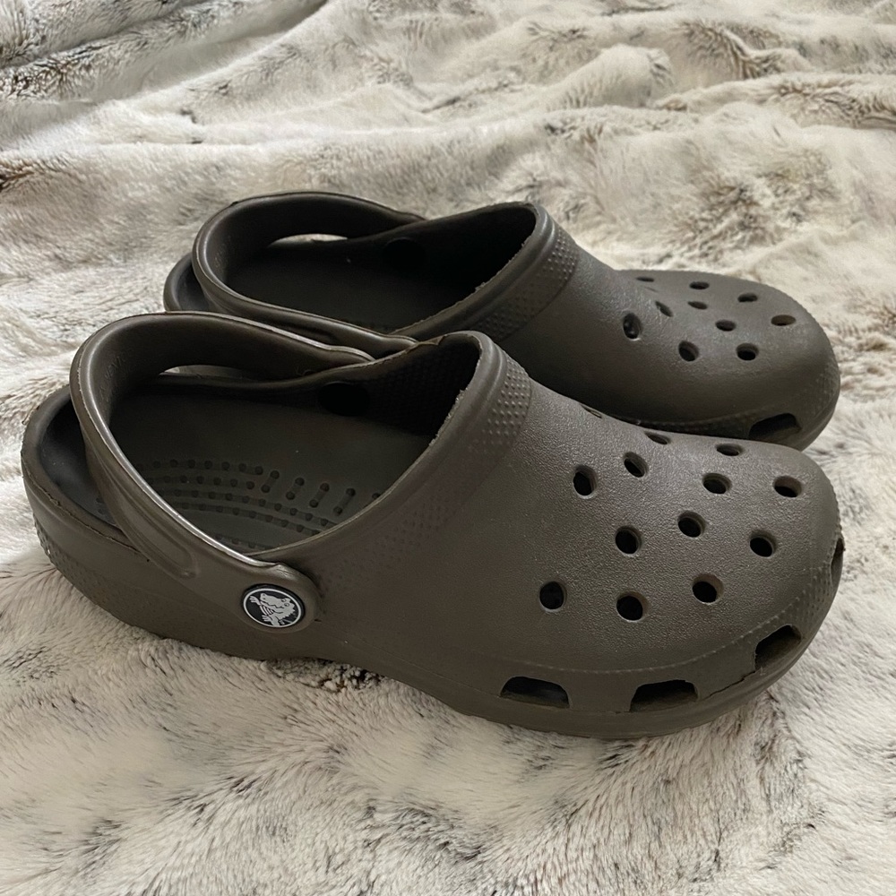 Crocs Classic Clog. Brown W7 Like New